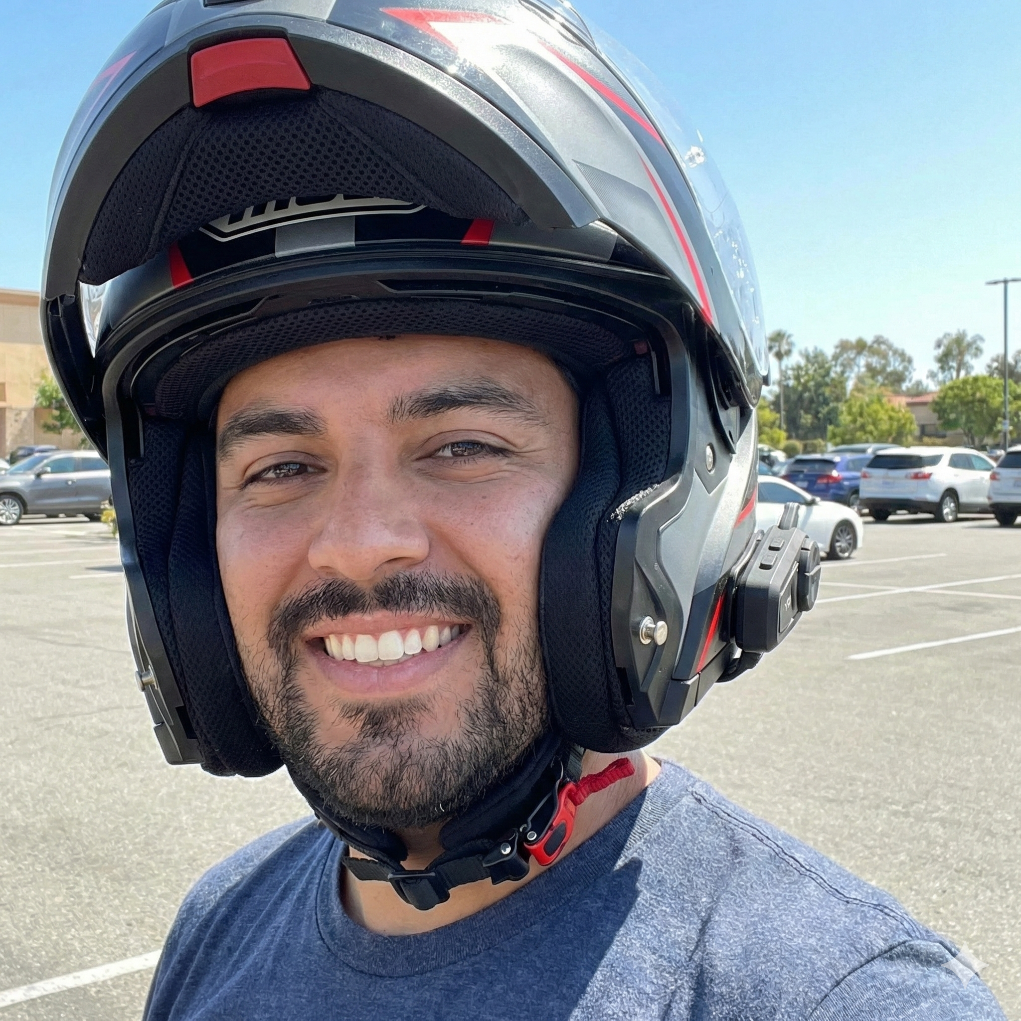 <strong>Andres Lopez</strong>